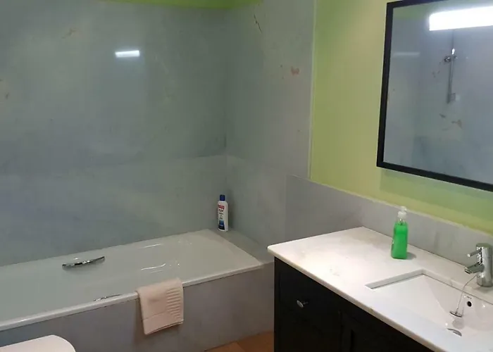 De Lujo Av. Barber * Toledo