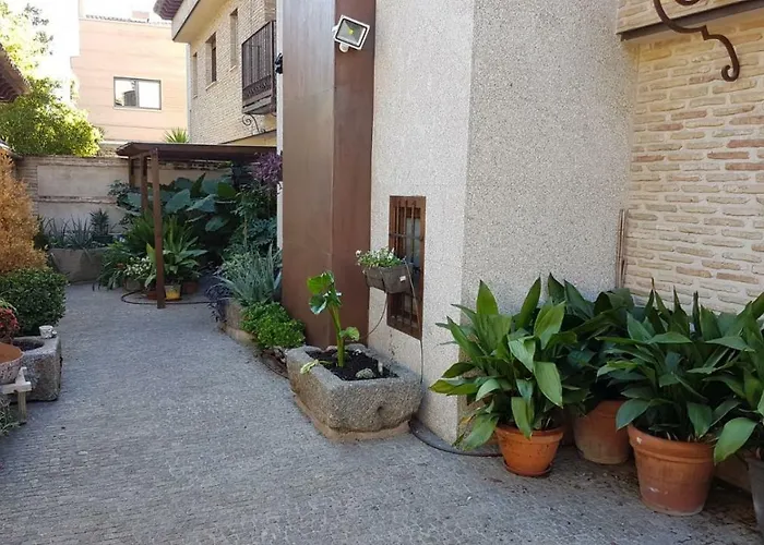 De Lujo Av. Barber Toledo